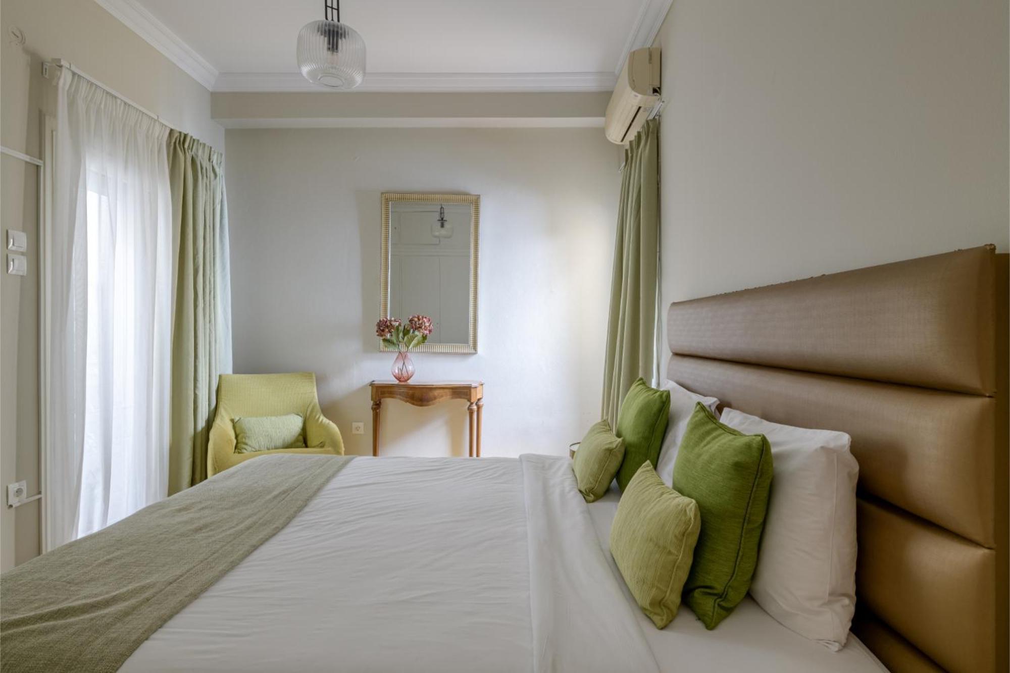 The Classic Residence, Acropolis By Aura Homes Apartment *