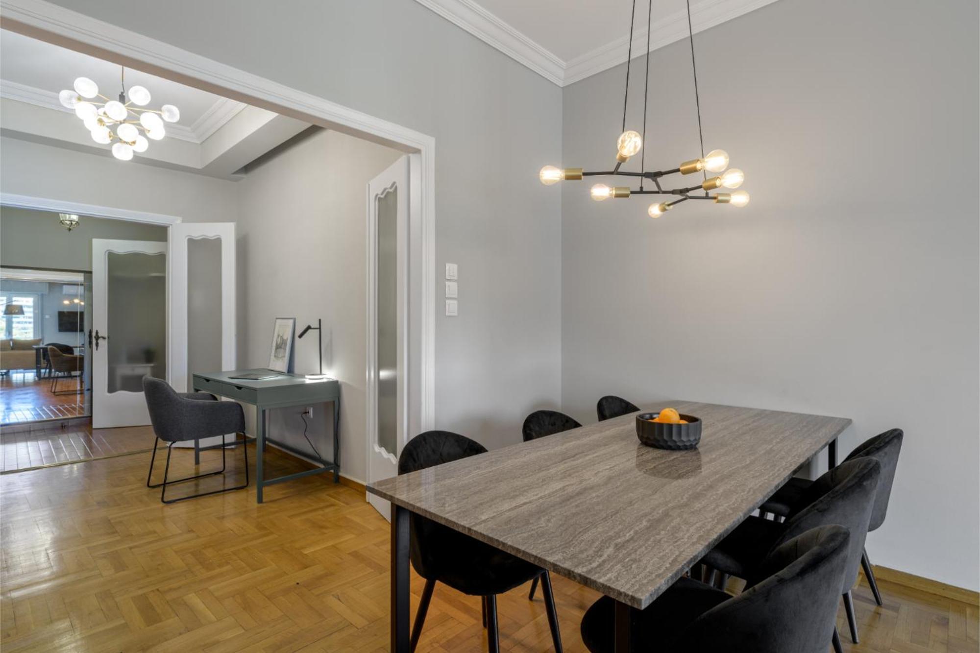Apartment The Classic Residence, Acropolis By Aura Homes *