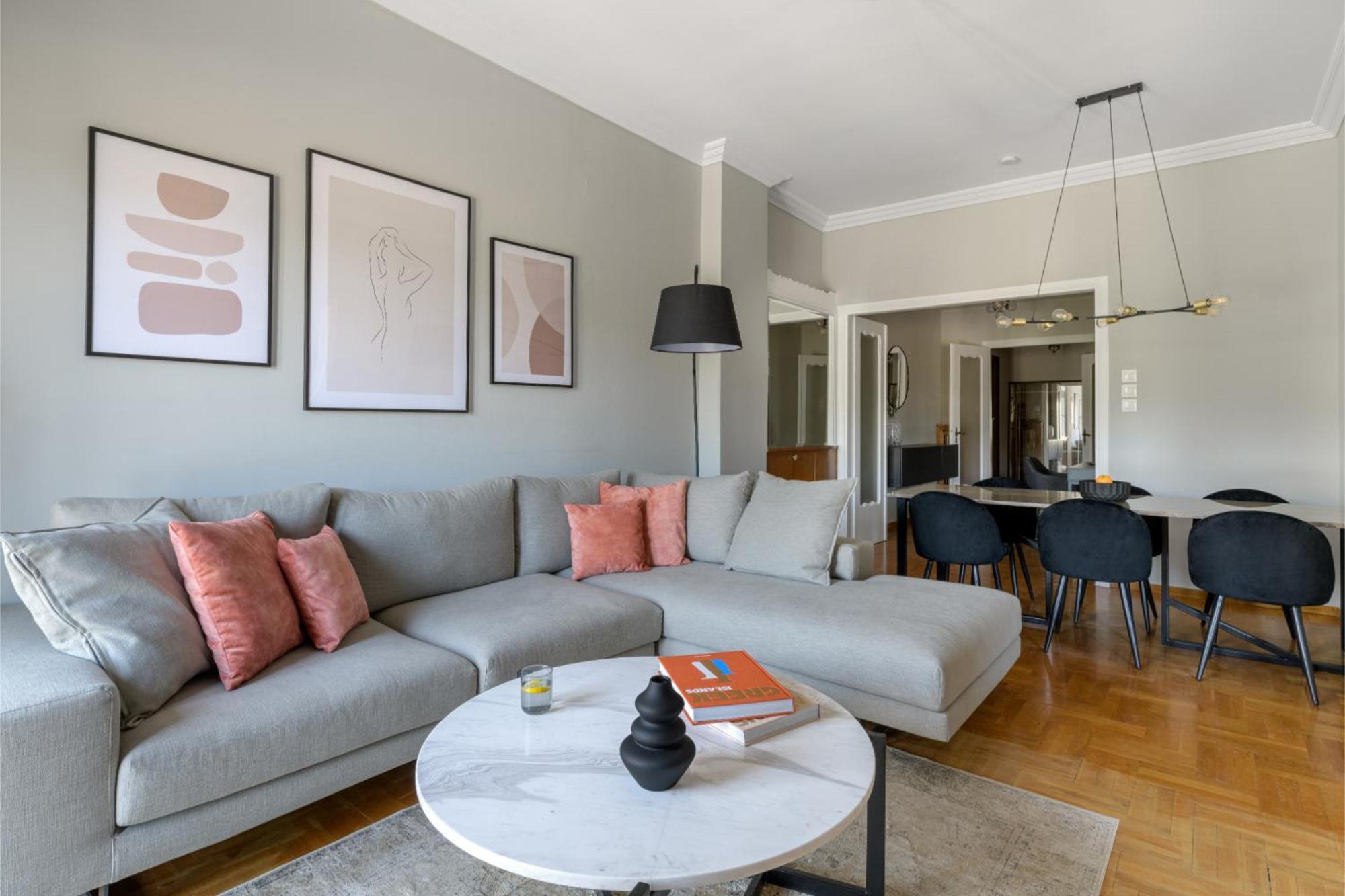 The Classic Residence, Acropolis By Aura Homes Apartment *